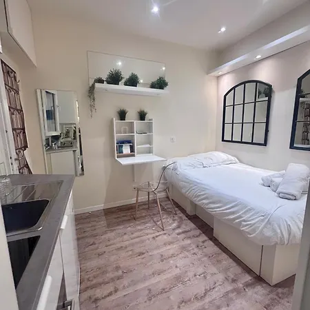 Exceptionnel Au Marais شقة